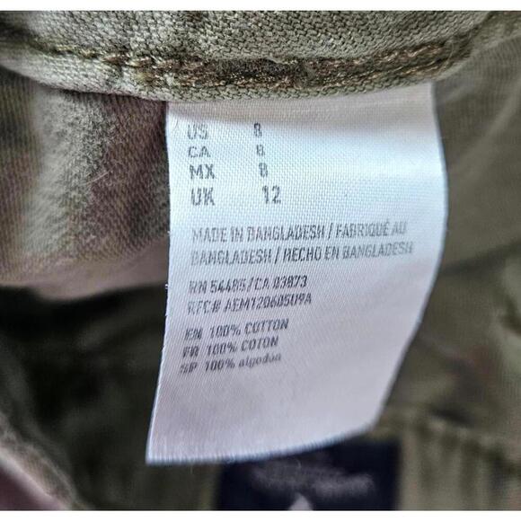 American Eagle Women's Olive Green Denim Shorts with Pockets and Raw Hem Size 8 - Picture 4 of 8